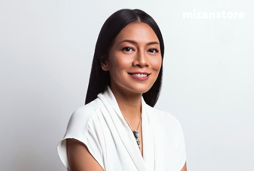 Author of The Month: Dee Lestari dan Semesta Karyanya yang Tak Pernah Padam Author of The Month: Dee Lestari dan Semesta Karyanya yang Tak Pernah Padam