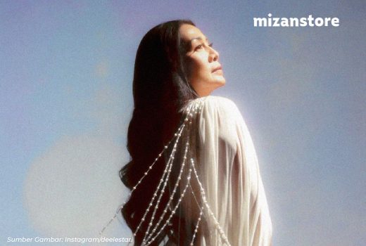 Dari “Firasat” sampai “Kali Kedua”, Ini Song Anthem Galau Ciptaan Dee Lestari